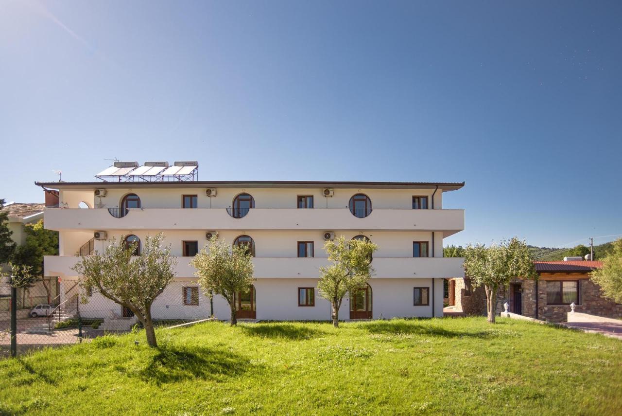 Hotel San Pietro Martin Fushë-Draçi Exterior foto